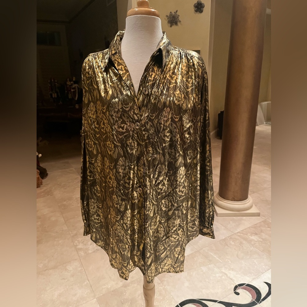 Chic Gold and Black Blouse